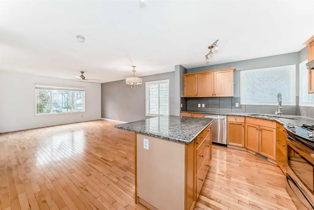 112 Sagewood Grove SW
