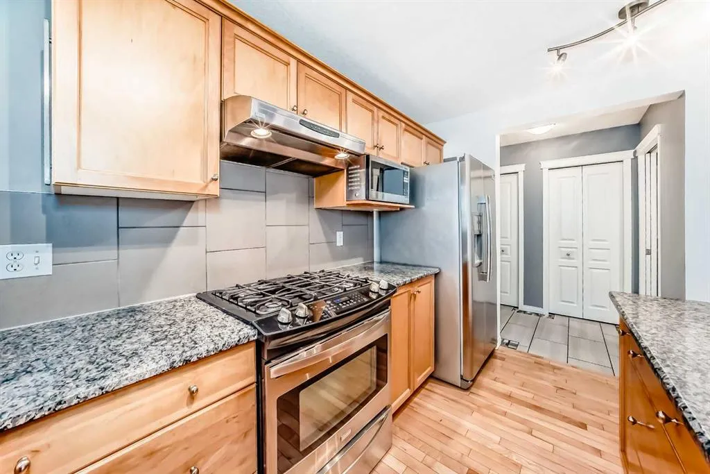112 Sagewood Grove SW