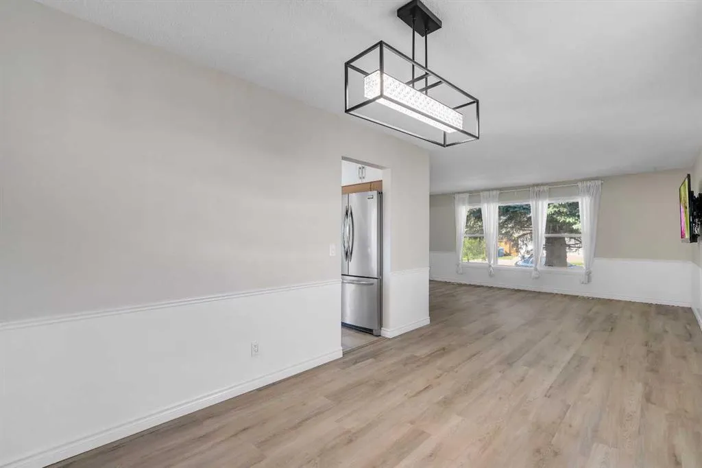 3285 Cedarille Drive SW