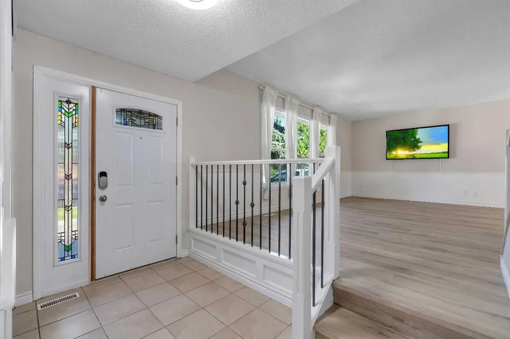3285 Cedarille Drive SW