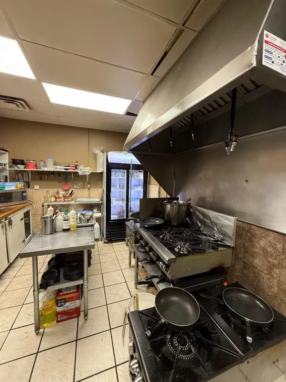 123 Restaurant Avenue