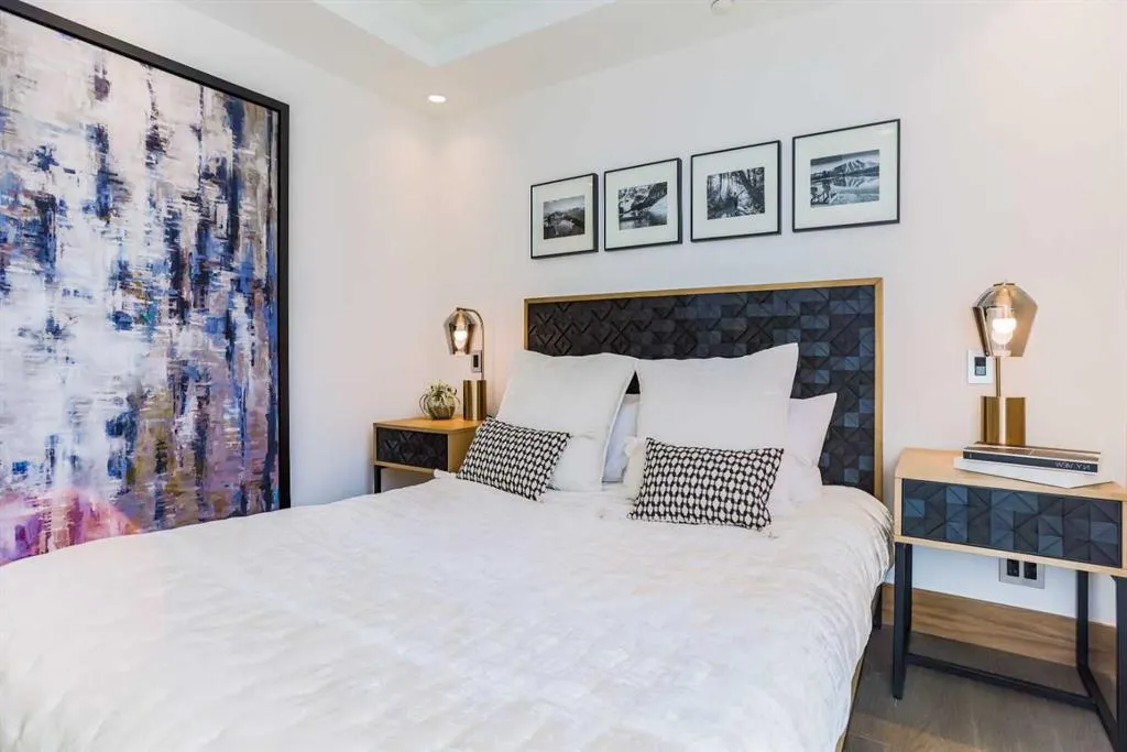 738 1 Avenue SW, #301