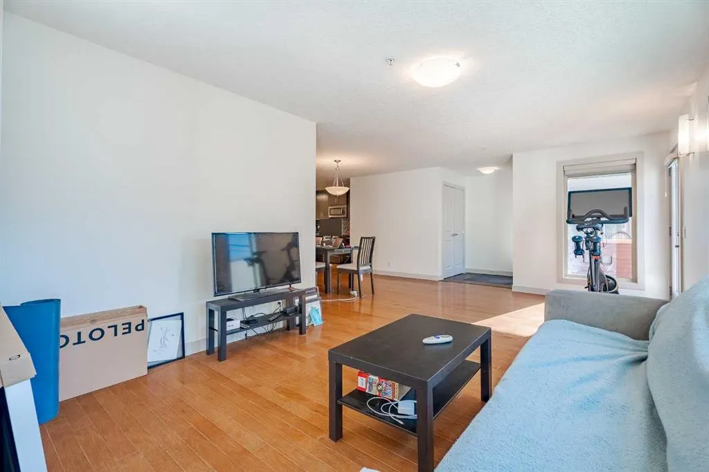 1905 27 Avenue SW, #110