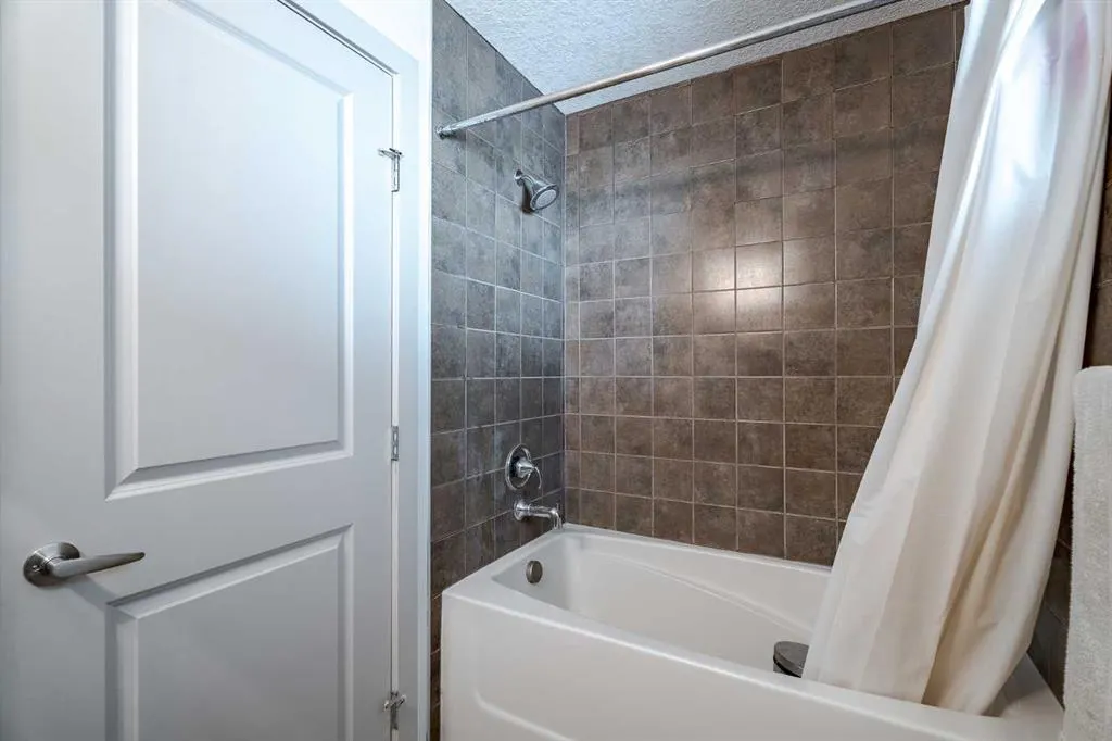1905 27 Avenue SW, #110