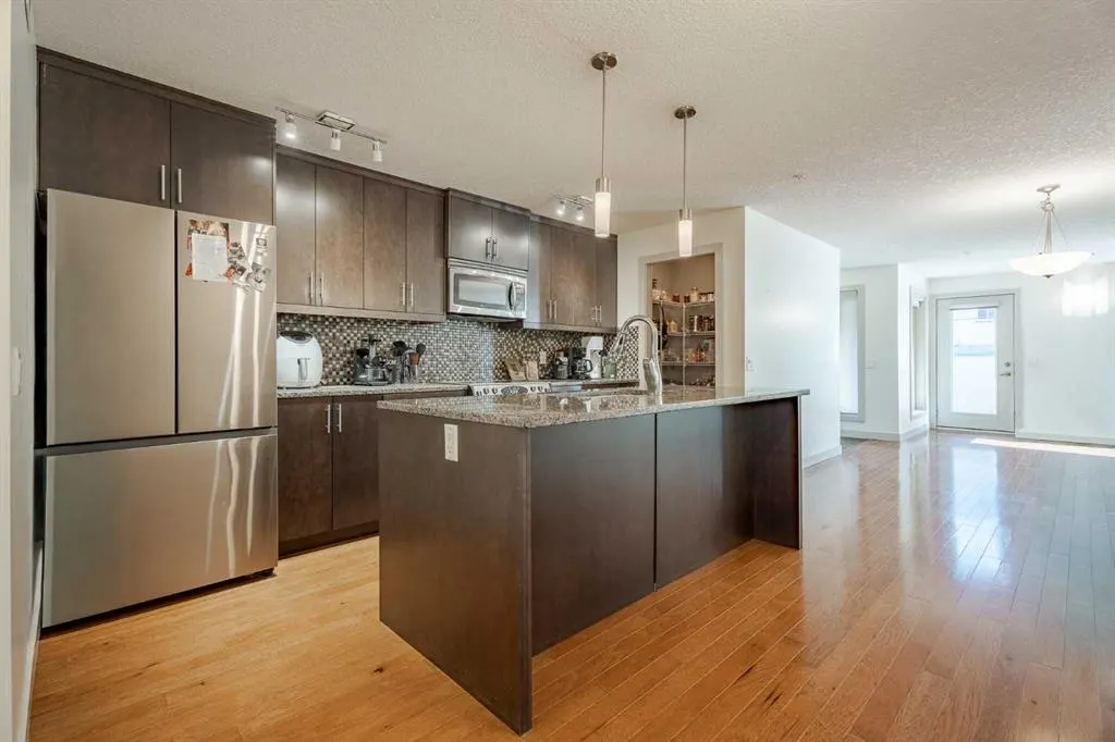 1905 27 Avenue SW, #110