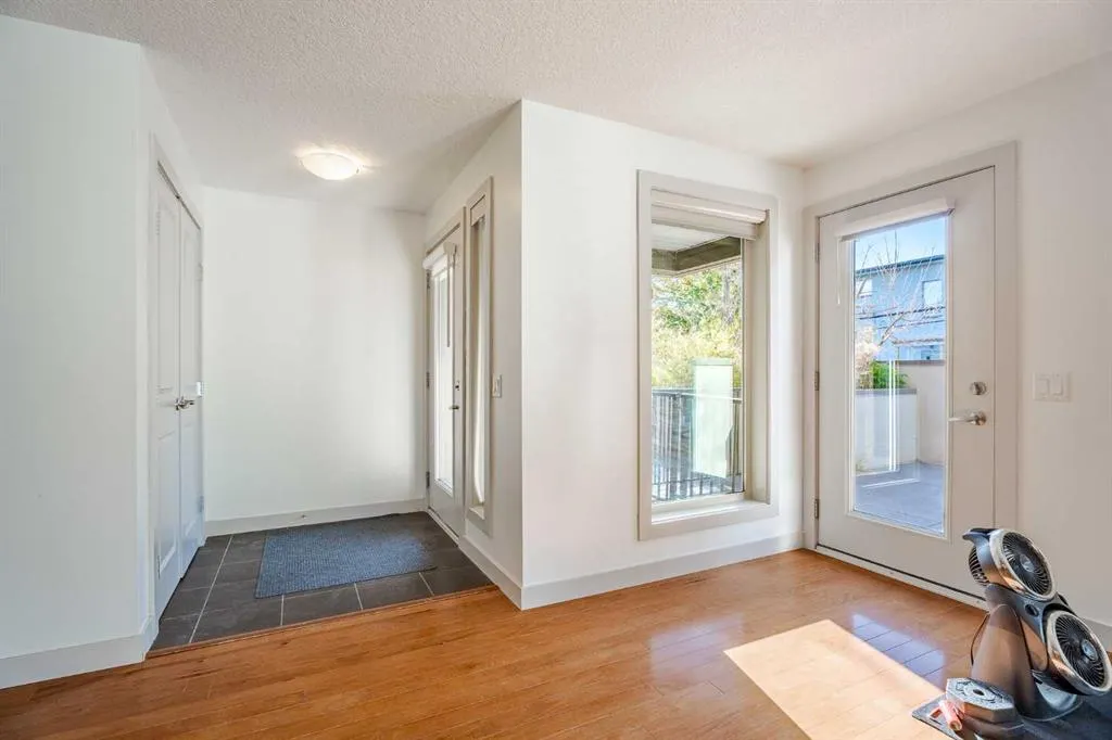 1905 27 Avenue SW, #110