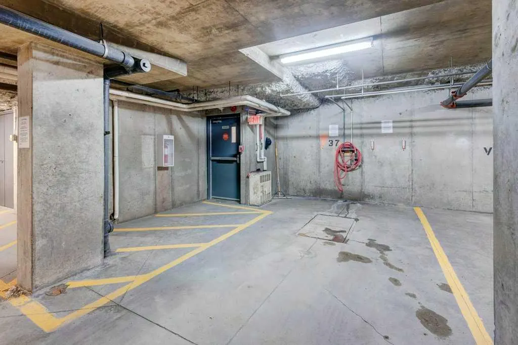 30 Richard Court SW, #140