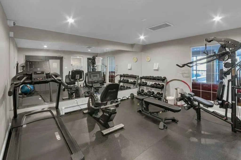 30 Richard Court SW, #140