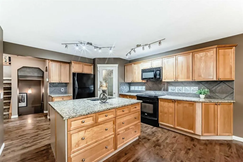 343 OAKMERE Way