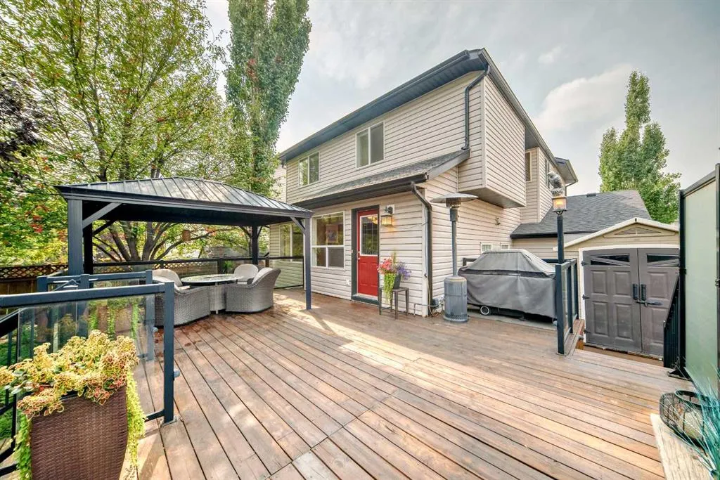 343 OAKMERE Way
