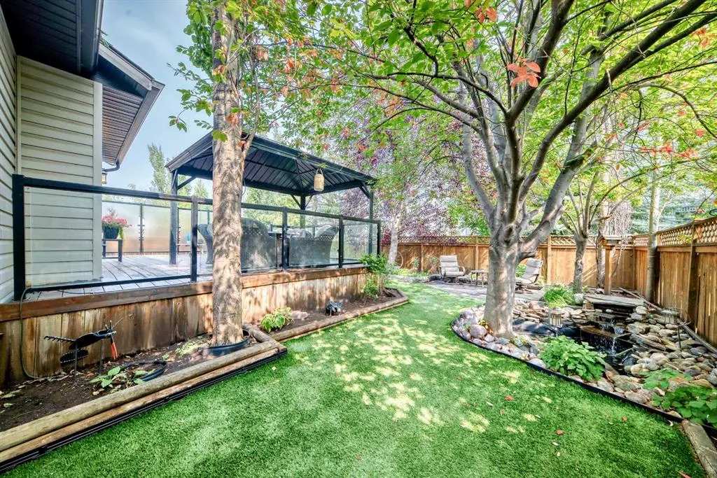 343 OAKMERE Way