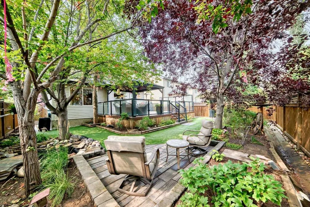 343 OAKMERE Way