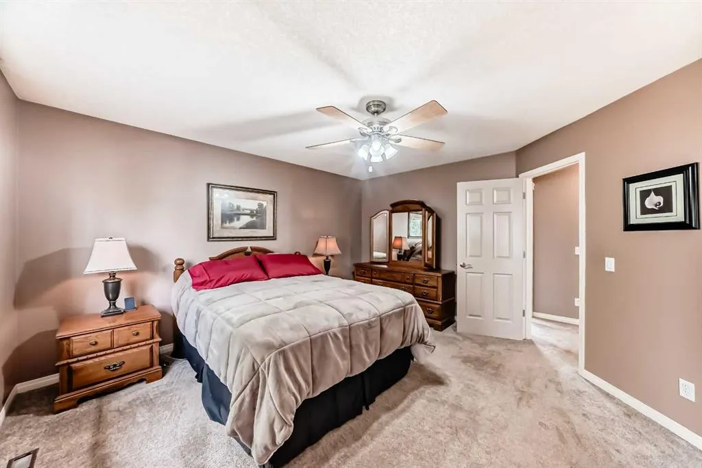 343 OAKMERE Way