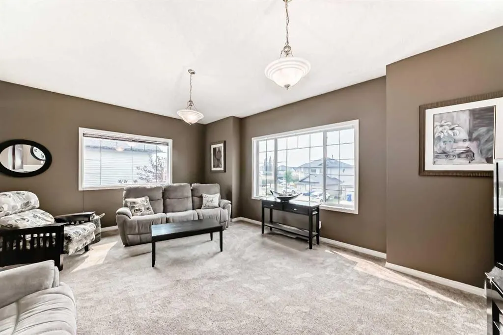 343 OAKMERE Way