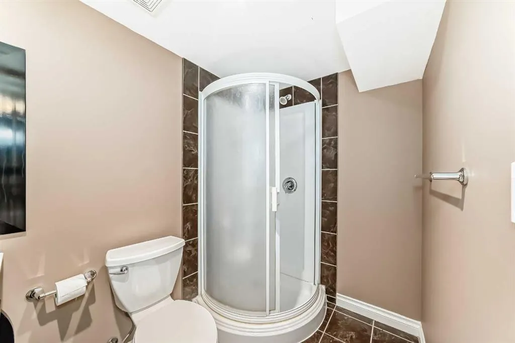 102 WEST CREEK Mews