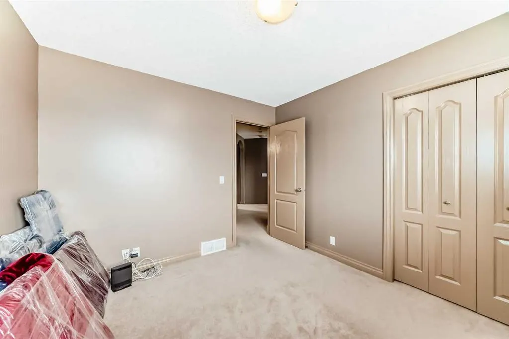 102 WEST CREEK Mews