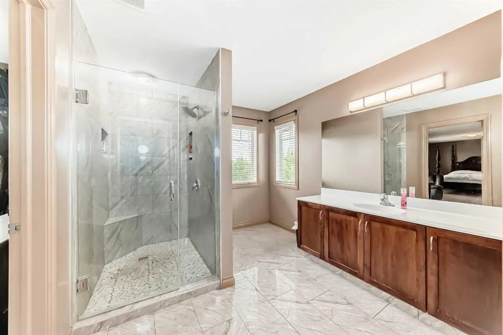 102 WEST CREEK Mews