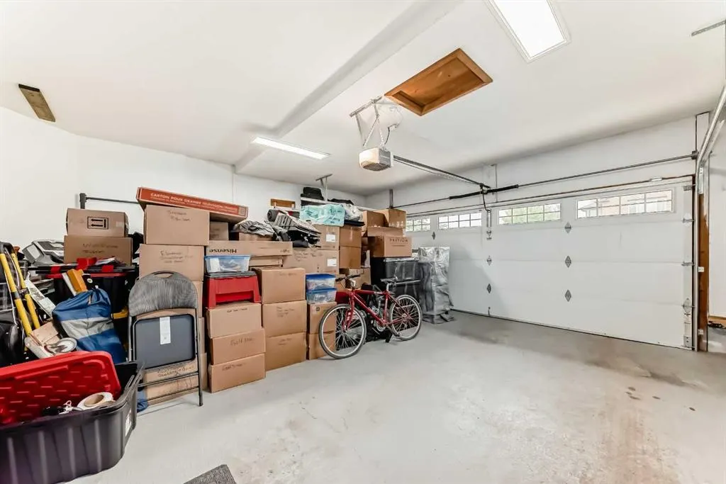 102 WEST CREEK Mews