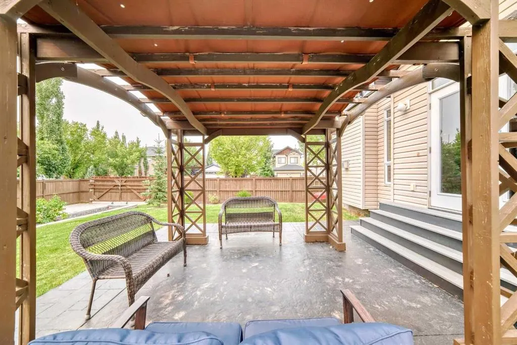 102 WEST CREEK Mews