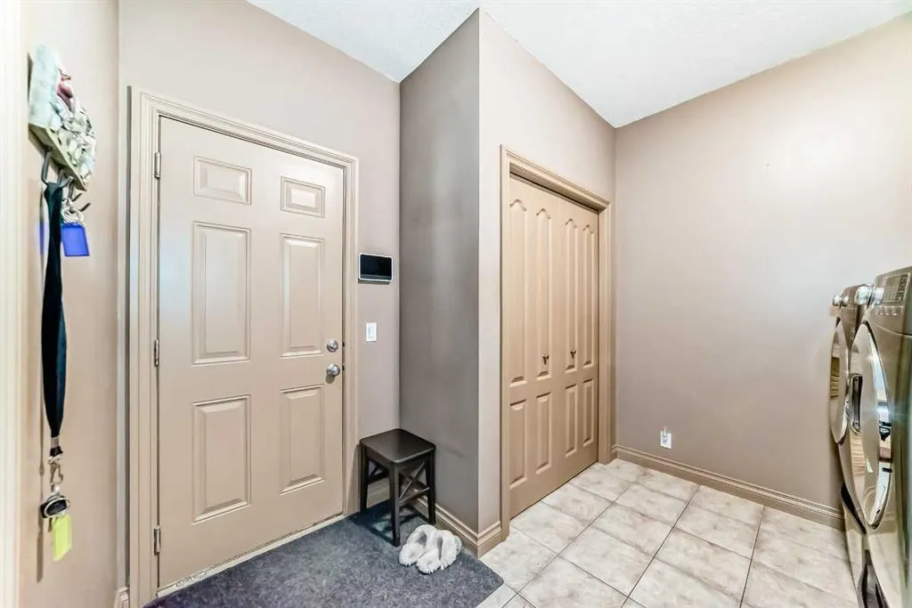 102 WEST CREEK Mews