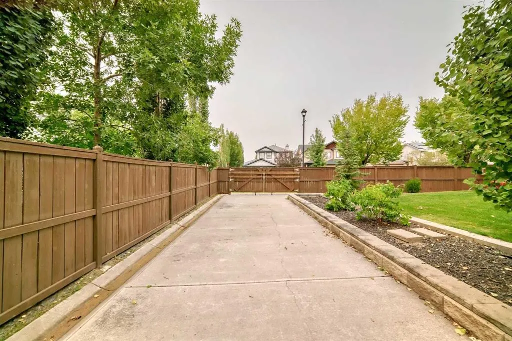 102 WEST CREEK Mews