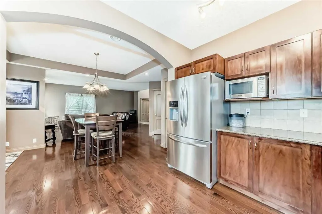 102 WEST CREEK Mews