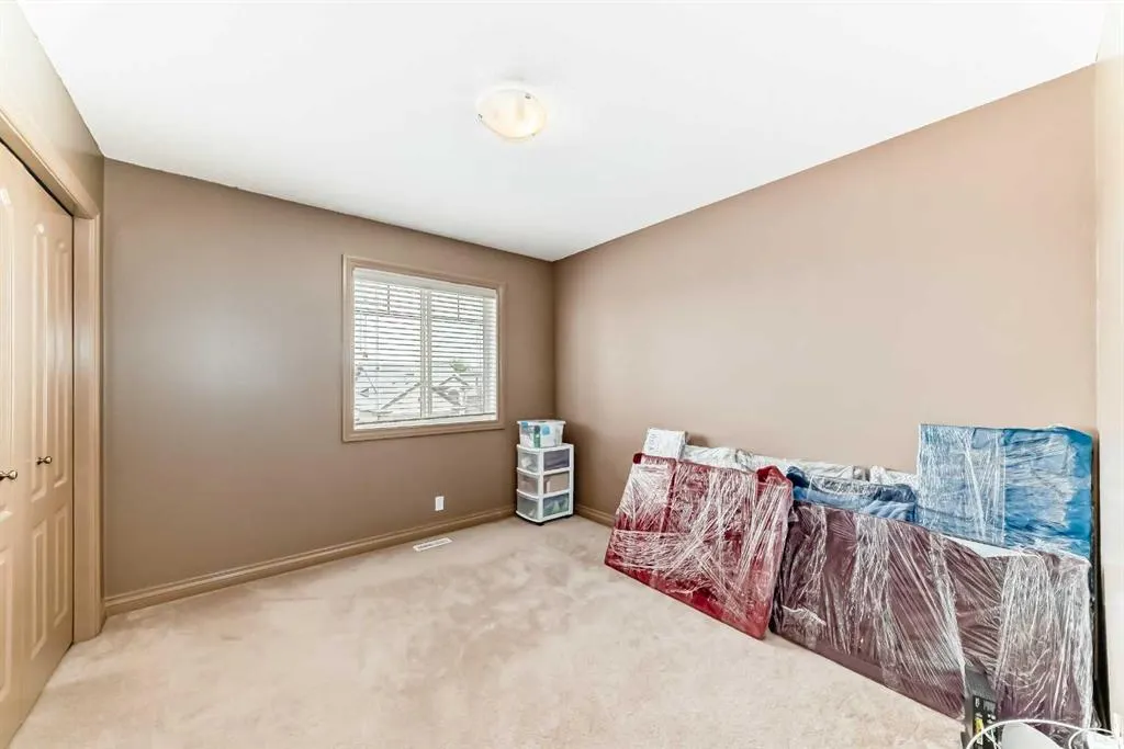 102 WEST CREEK Mews