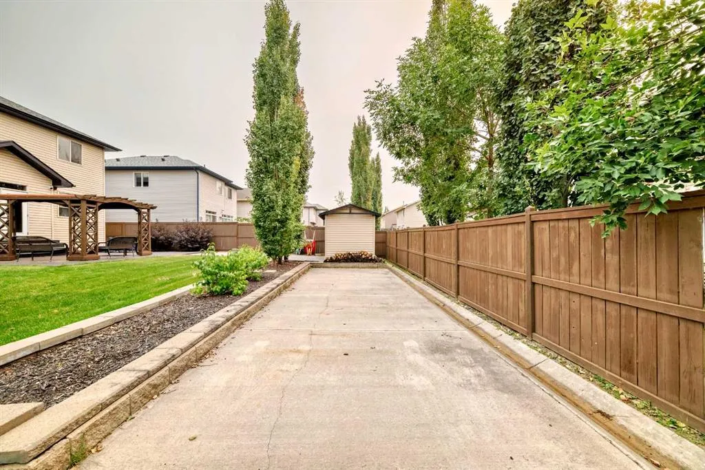 102 WEST CREEK Mews