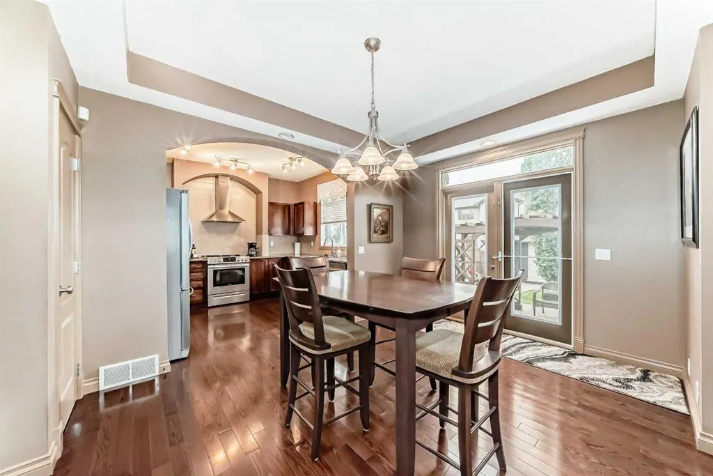 102 WEST CREEK Mews