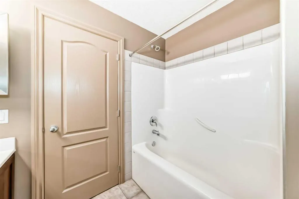 102 WEST CREEK Mews