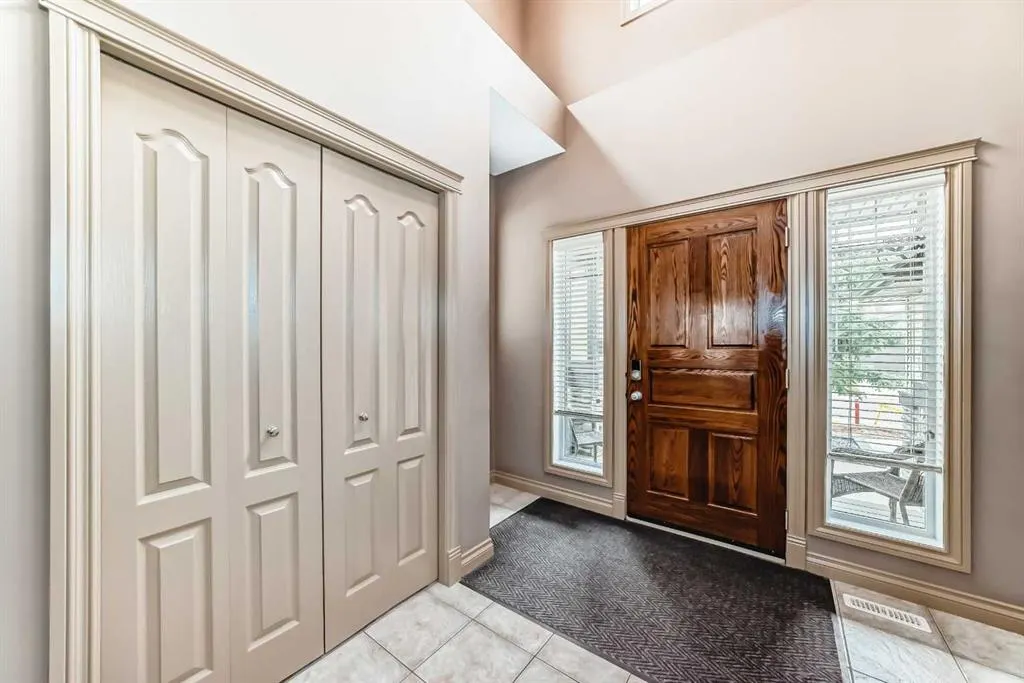 102 WEST CREEK Mews