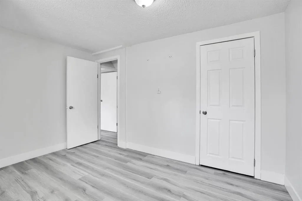 104 castlegreen Close NE