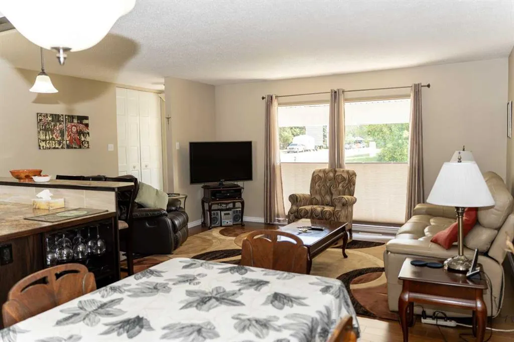 10 Orchard Green E
