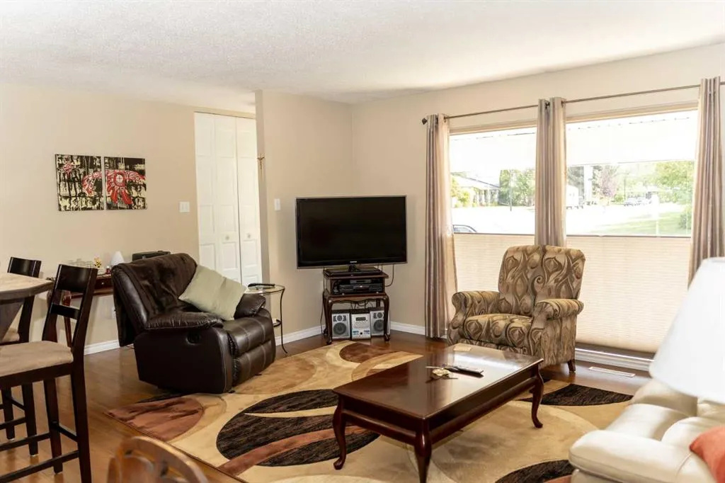 10 Orchard Green E