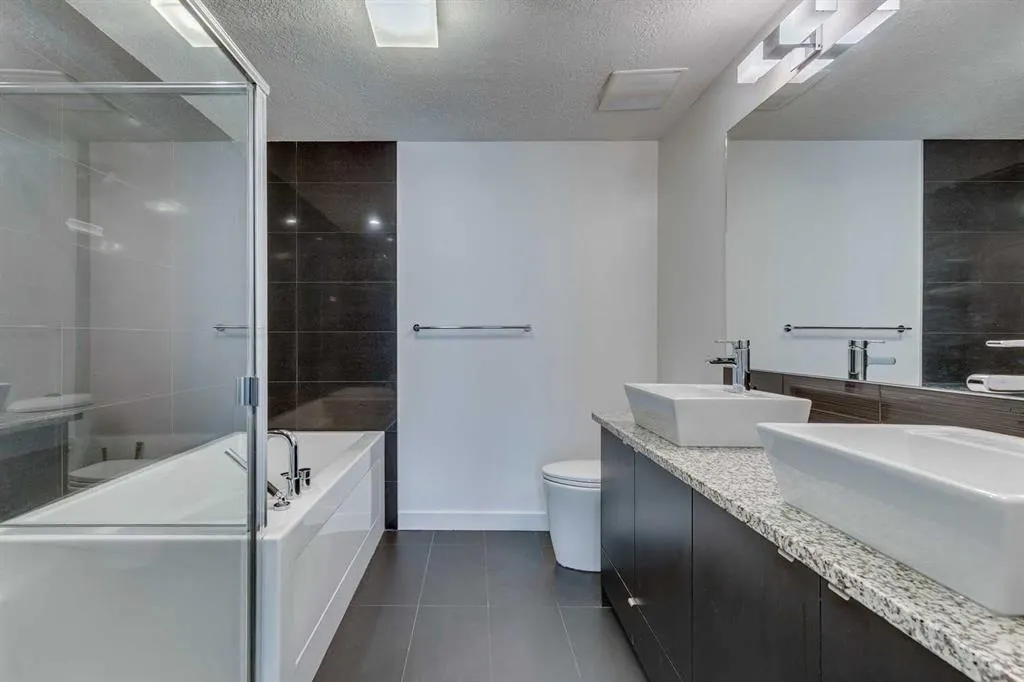 25 Aspenmont Heights SW, #107