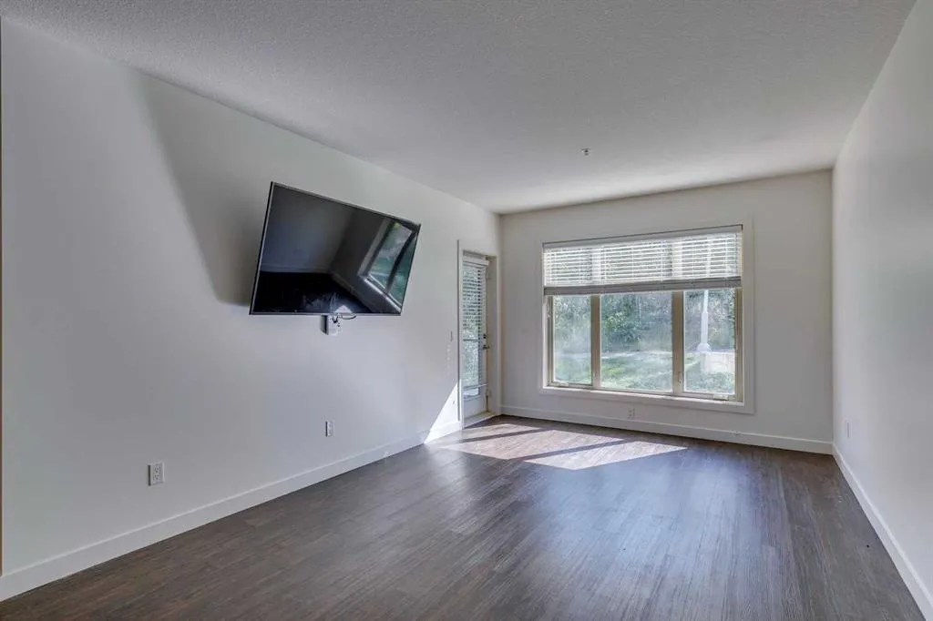 25 Aspenmont Heights SW, #107