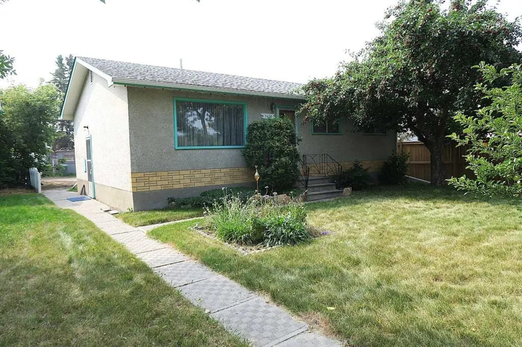 2429 Holly Drive SE