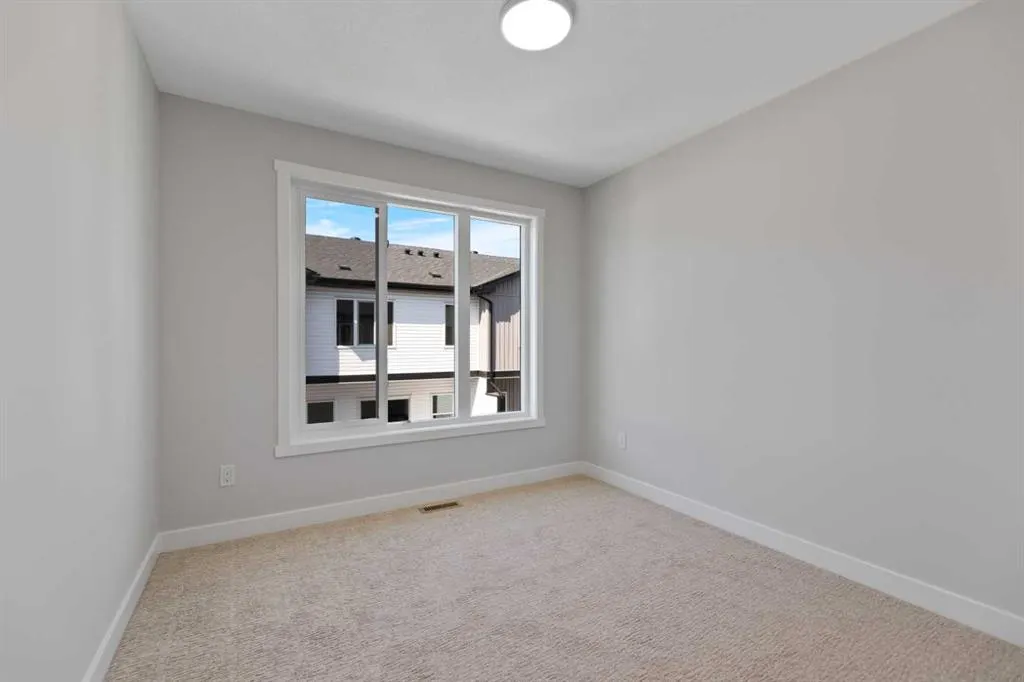 90 Corner Meadows Manor NE, #504