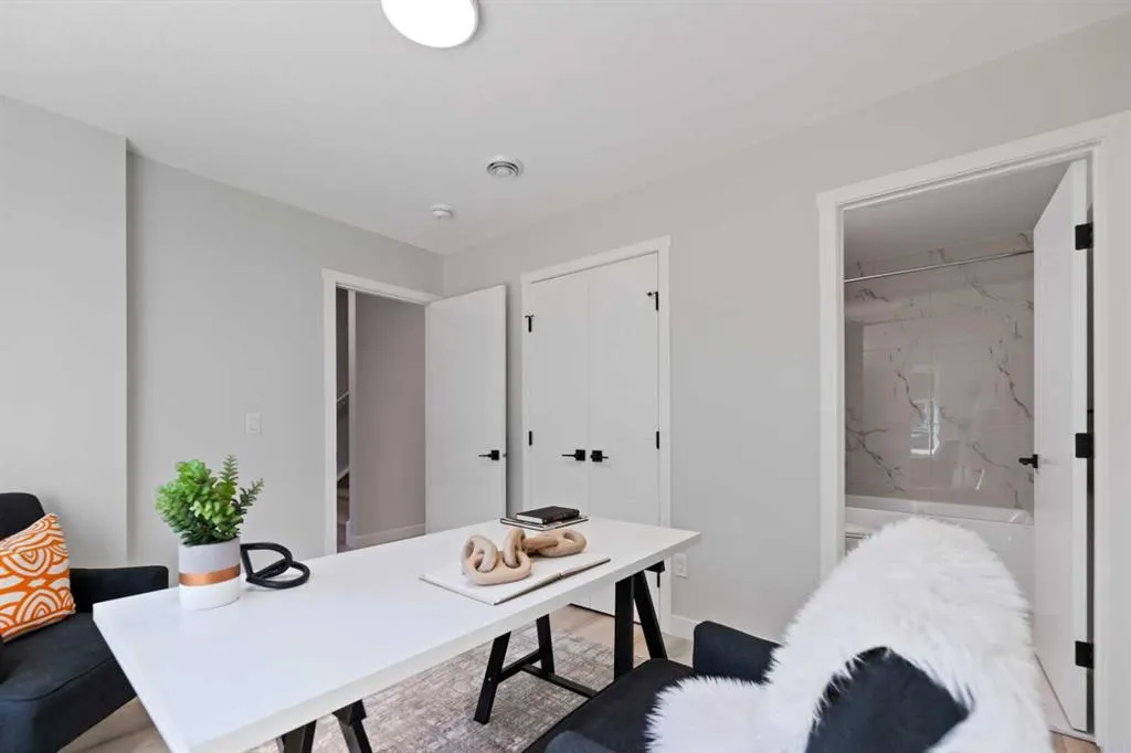 90 Corner Meadows Manor NE, #504
