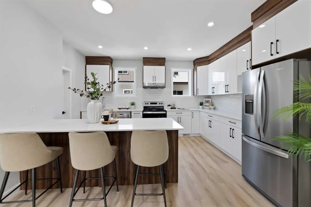 90 Corner Meadows Manor NE, #504