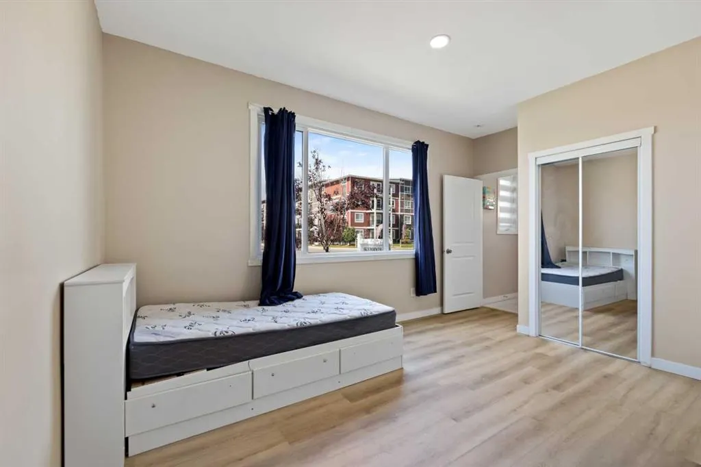 11428 52 Street NE, #105