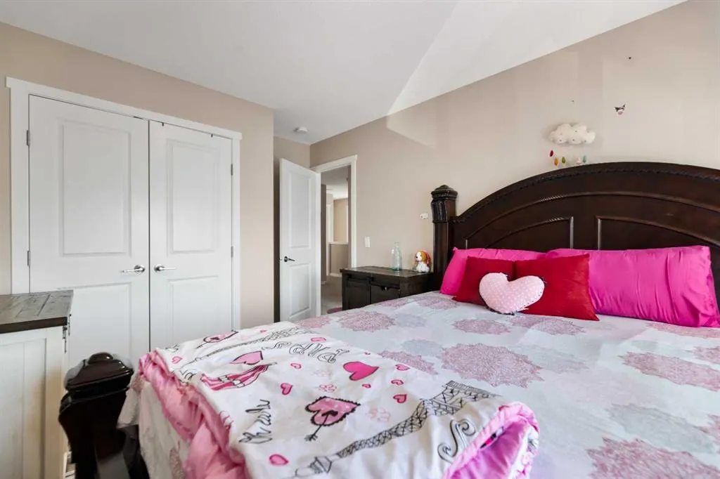 11428 52 Street NE, #105