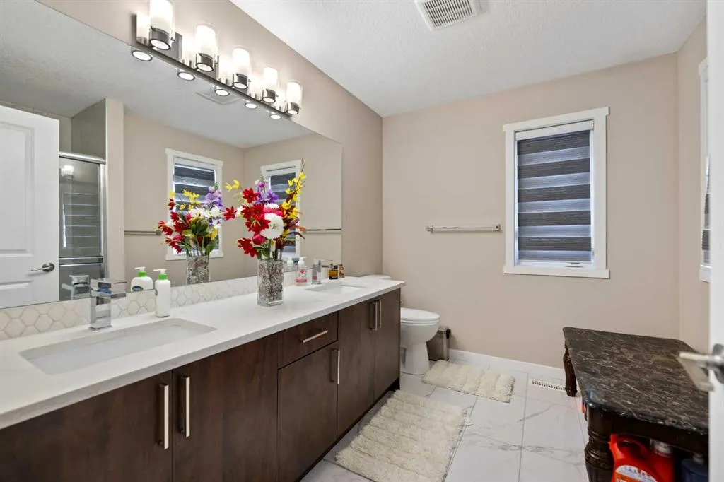 11428 52 Street NE, #105