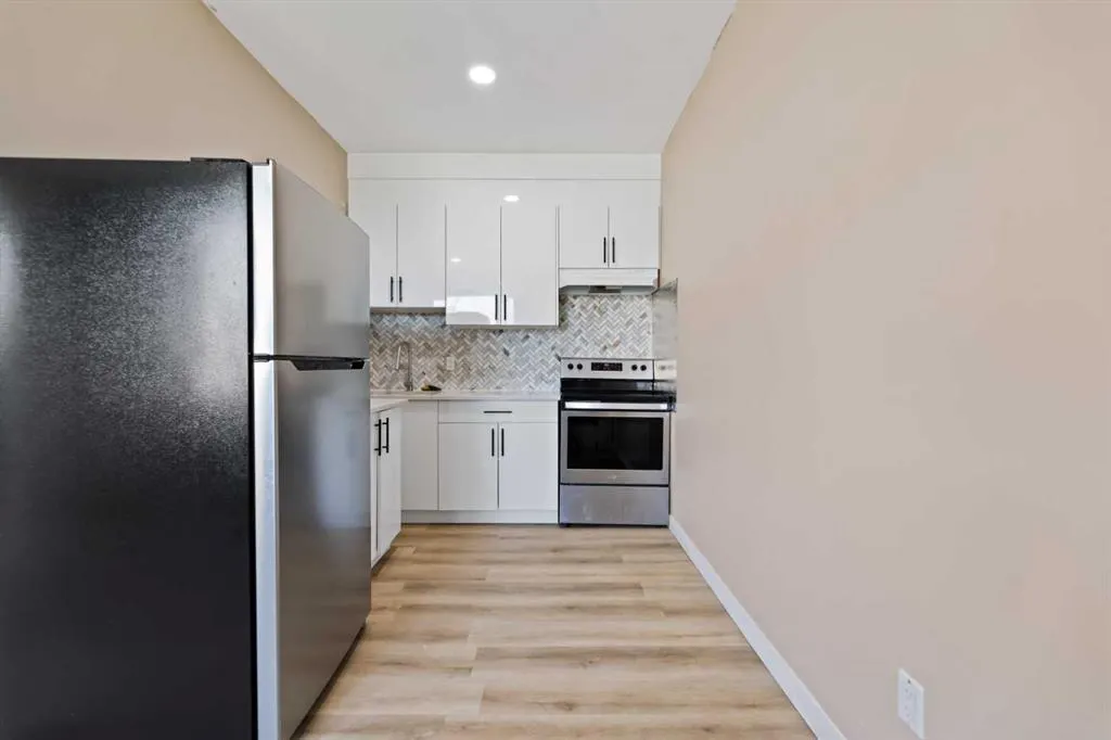 11428 52 Street NE, #105