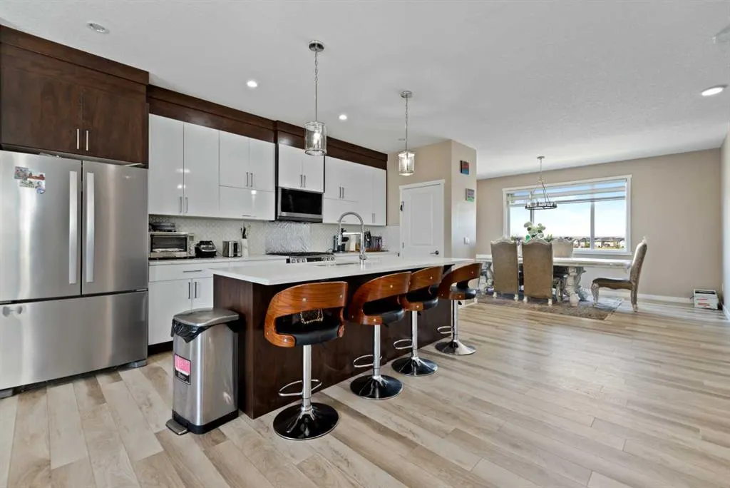 11428 52 Street NE, #105
