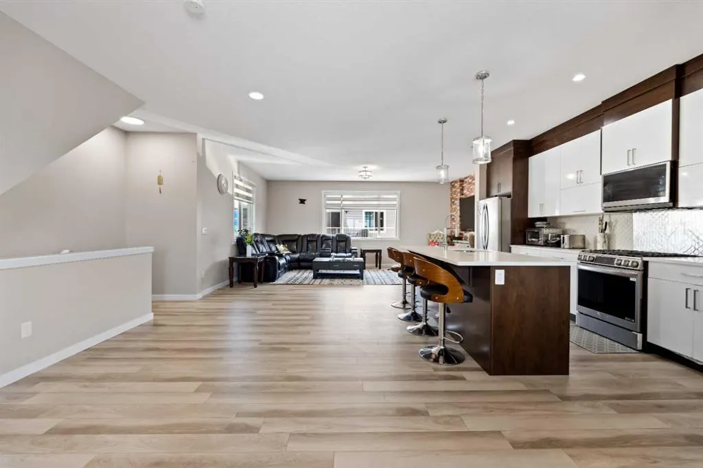 11428 52 Street NE, #105