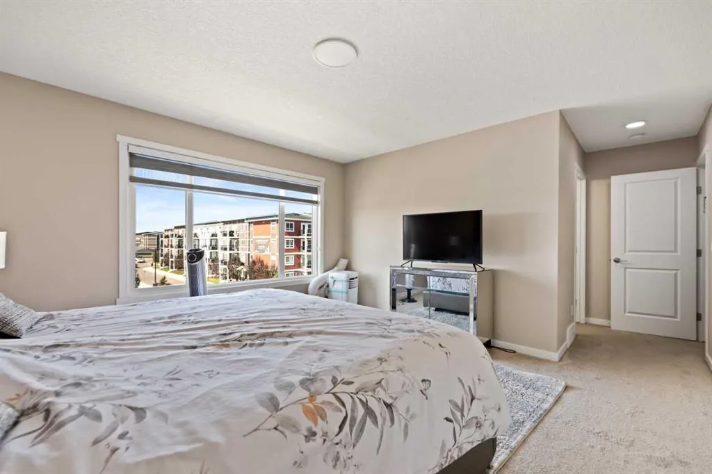 11428 52 Street NE, #105