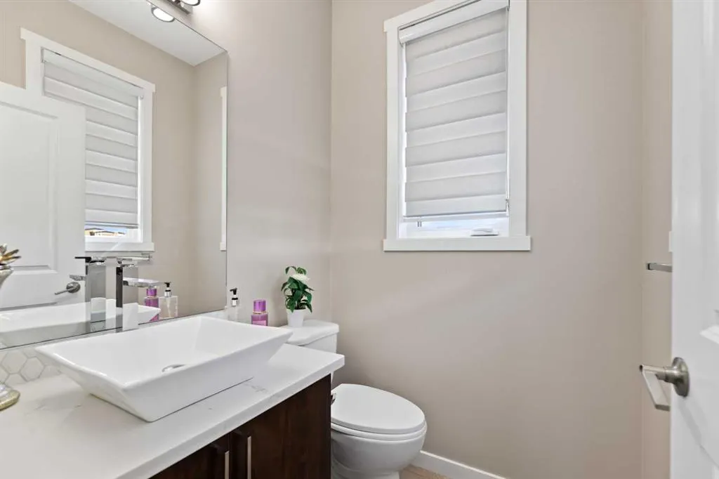 11428 52 Street NE, #105