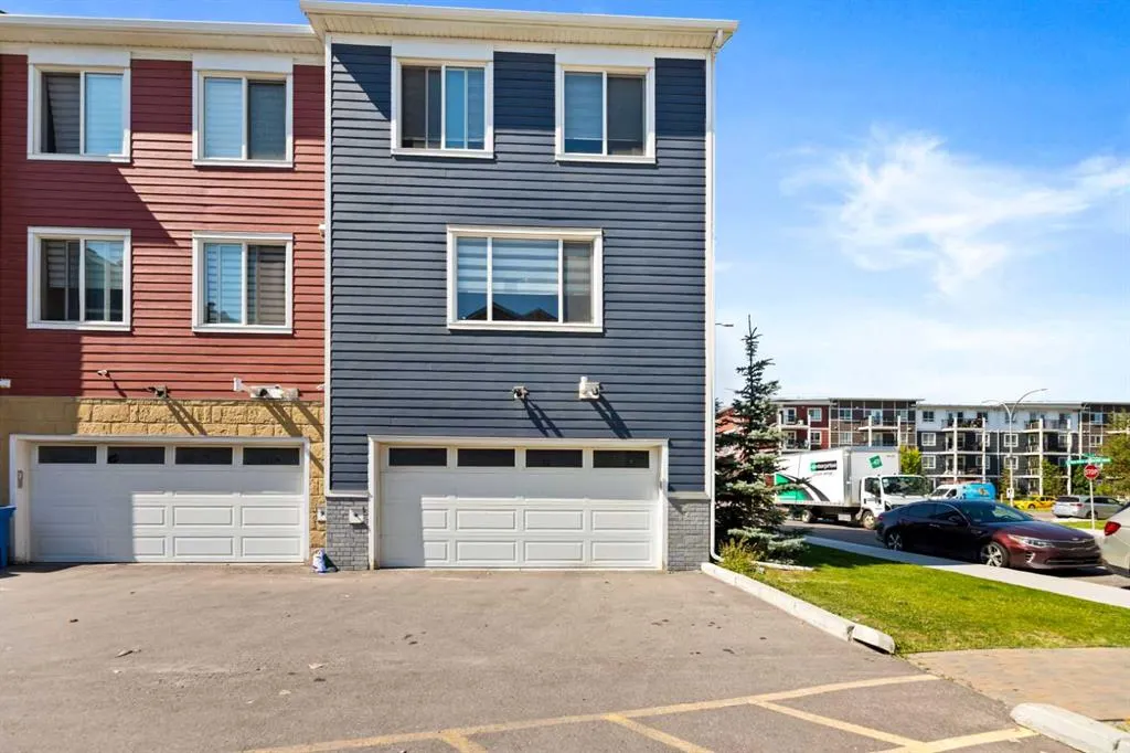 11428 52 Street NE, #105
