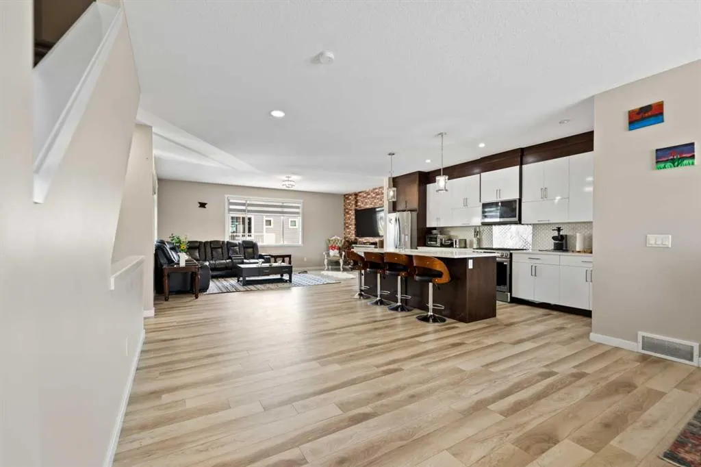 11428 52 Street NE, #105